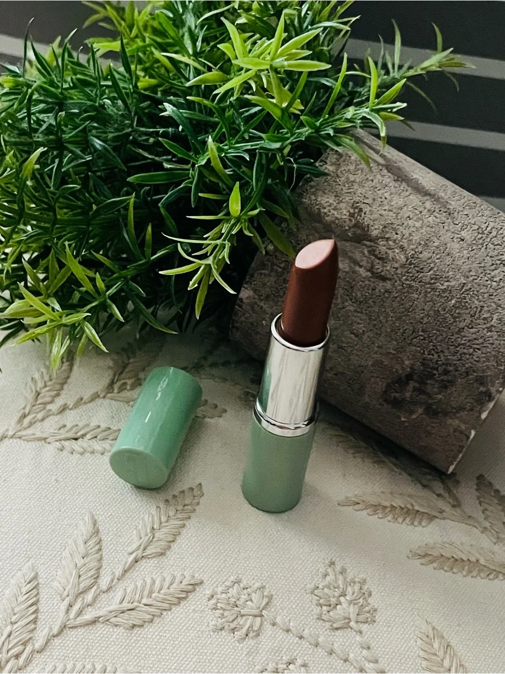 Clinique “A Different Grape ” Lipstick - Full Size ~New~
